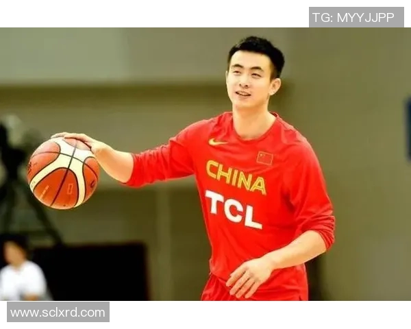 赵继伟三分球绝杀瞬间回顾引发球迷热议与赛场激情碰撞